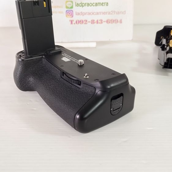 กริป Grip for Canon 70D  80D  90D ของใหม่ซื้อมาเก็บ ใหม่เหมือนมือ 1  รูปที่ 8
