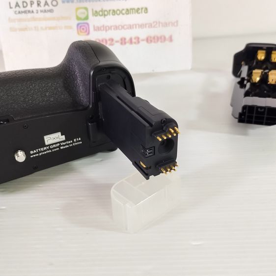 กริป Grip for Canon 70D  80D  90D ของใหม่ซื้อมาเก็บ ใหม่เหมือนมือ 1  รูปที่ 11