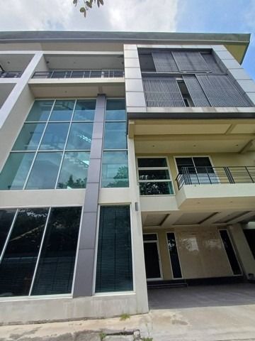 มีบางส่วน ให้เช่าโฮมออฟฟิต4ชั้นห้องมุม 600 ตร.ม.ย่านรามอินทราใกล้แฟชั่นไอแลนส์,MRTวงแหวนรามอินทรา สามารถจดทะเบียนบริษัทได้ รูปที่ 2