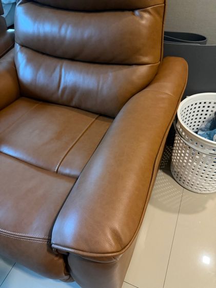 Nitori Electric Recliner Leather Sofas (2 Units Available) Near BTS On Nut รูปที่ 5