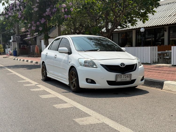 รถ Toyota Vios 1.2 E สี ขาว