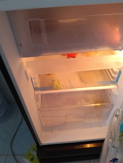 ตู้เย็น toshiba ขนาด 5.2 คิว สภาพใหม่ เพิ่งซื้อมาใช้งานได้แค่ 2 เดือน รูปที่ 3