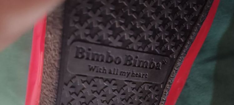 รองเท้าคัชชูแดง รูปที่ 4