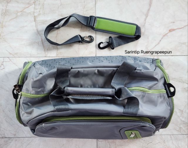 KASIKORNTHAI Duffle Bag กระเป๋าเดินทาง กระเป๋ากีฬา กระเป๋าเข้ายิม อเนกประสงค์ รูปที่ 9
