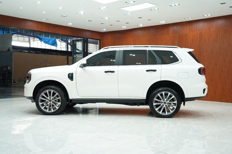 Ford Everest 2025 3.0 V6 Turbo Platinum 4WD Utility-car ดีเซล เกียร์อัตโนมัติ ขาว รูปที่ 4