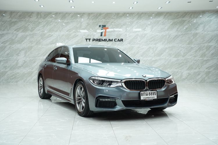 BMW Series 5 2020 520d Sedan ดีเซล เกียร์อัตโนมัติ เทา