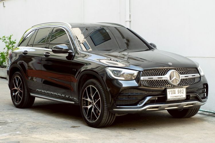 Mercedes-Benz GLC-Class 2020 GLC300e Utility-car ปลั๊กอินไฮบริด (PHEV) ไม่ติดแก๊ส เกียร์อัตโนมัติ ดำ