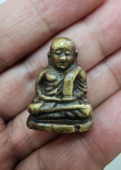 รูปหล่อหลวงพ่อเงิน วัดบางคลานพิมพ์นิยมเก่า ๆ รูปที่ 6