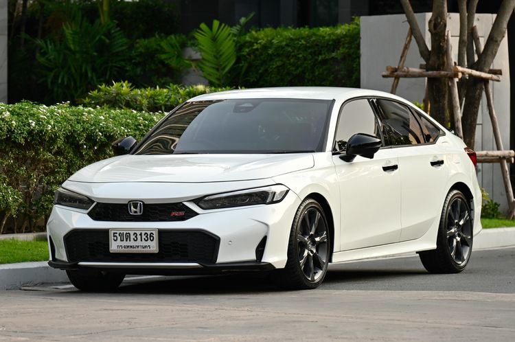 รถ Honda Civic 2.0 eHEV RS สี ขาว