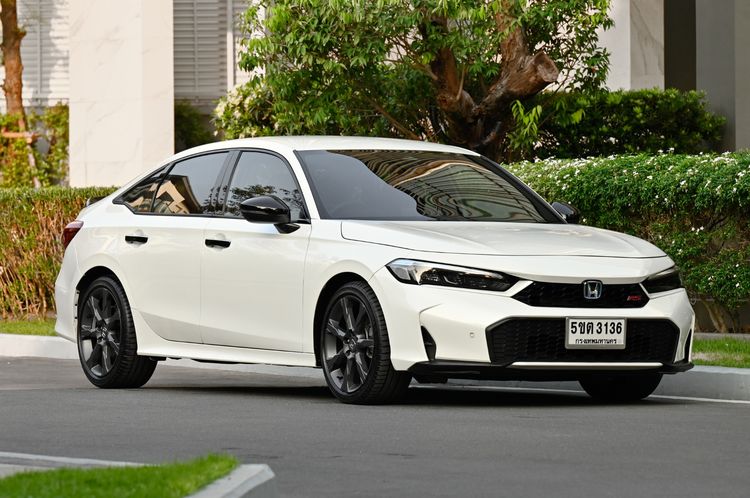 Honda Civic 2024 2.0 eHEV RS Sedan เบนซิน ไม่ติดแก๊ส เกียร์อัตโนมัติ ขาว รูปที่ 2