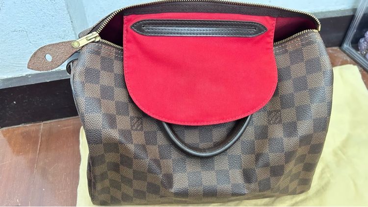 กระเป๋าถือ Louis Vuitton รูปที่ 6