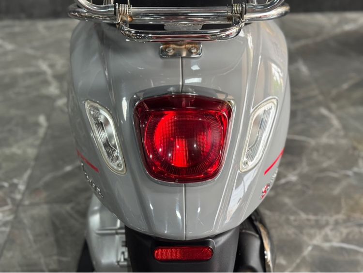 Vespa Sprint S150 i-get รูปที่ 6