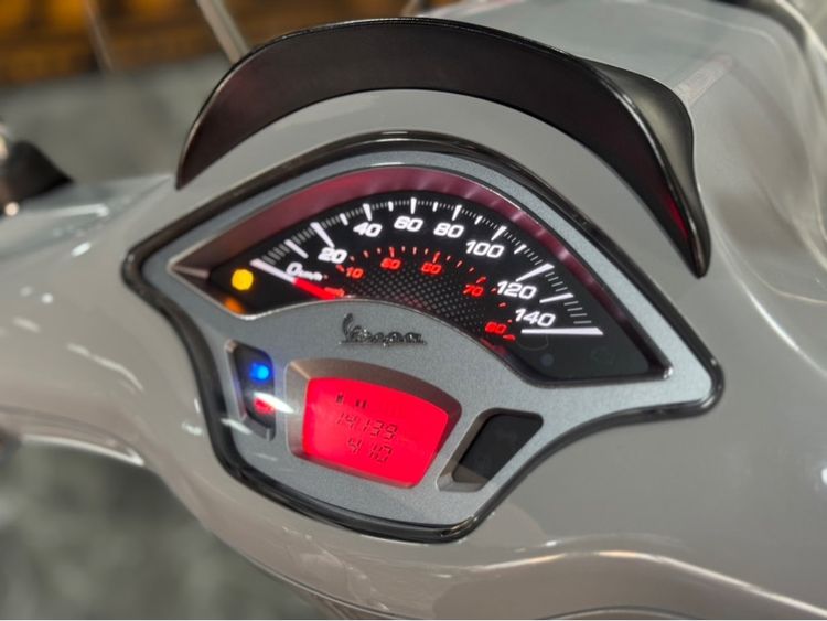 Vespa Sprint S150 i-get รูปที่ 4
