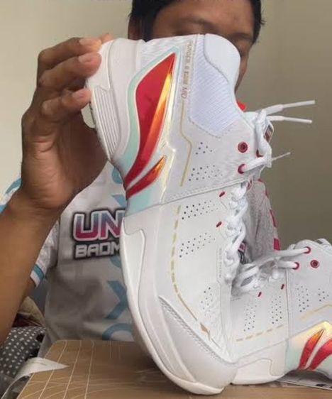 รองเท้าแบดมินตัน อื่นๆ ผู้ชาย ขาว รองเท้าแบด Li-ning thunder ii size 295 46