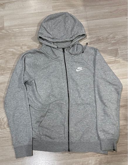 เสื้อแบรนด์เนมมือสองแขนยาว มีฮู้ดกับไม่มีฮู้ด  รูปที่ 11