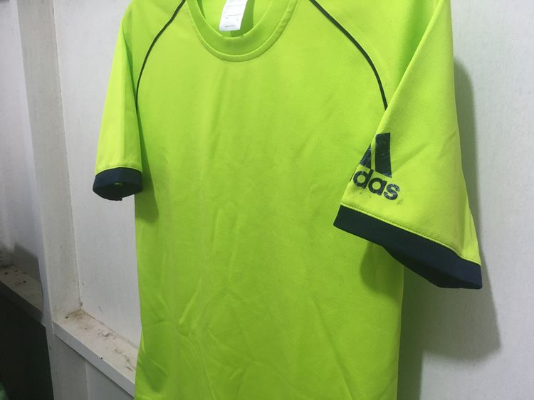 เสื้อกีฬา CLIMALITE แบรนด์ ADIDAS แพ็คคู่ (สินค้ามีตำหนิ) สีเขียวมะนาวกับสีดำ รูปที่ 5