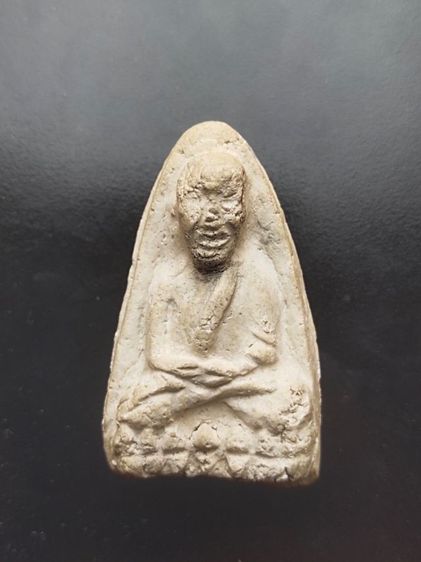 พระเนื้อผง หลวงปู่ทวด พิมพ์ใหญ่ เนื้อขาว วัดประสาทบุญญาวาส ปี 06 รูปที่ 2