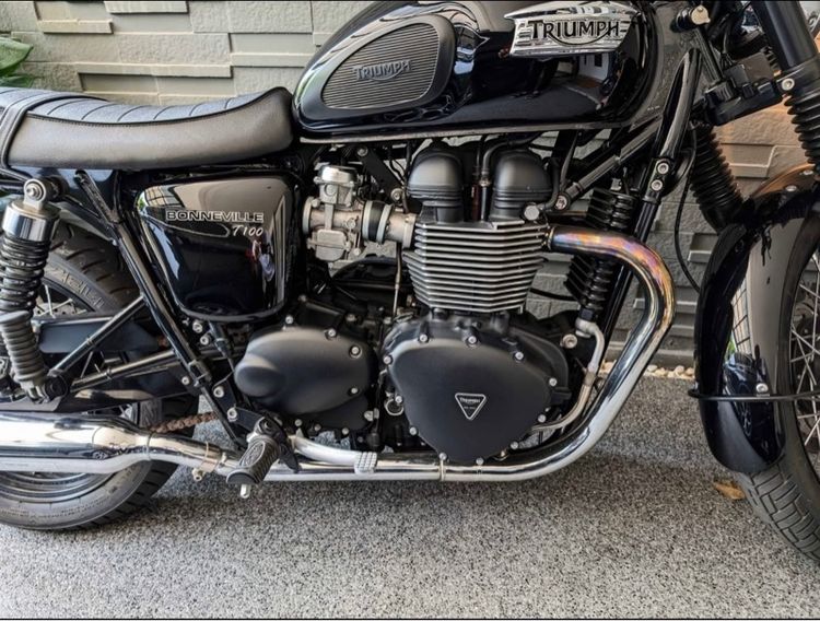 Triumph T100 Black 2015 รูปที่ 6