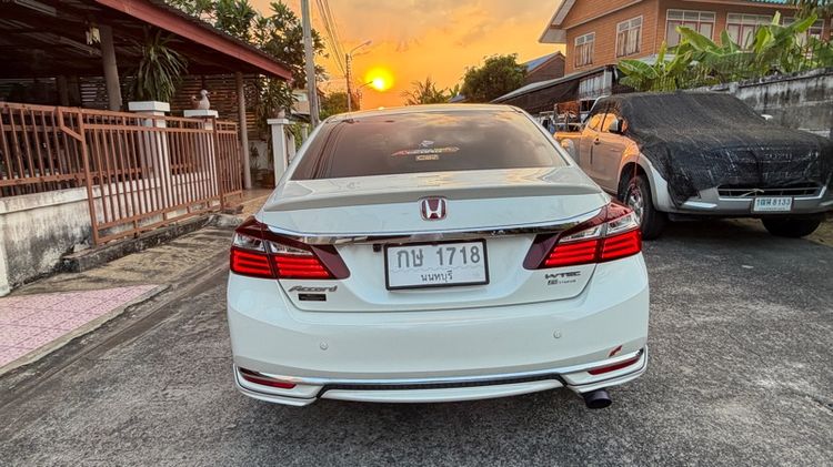 Honda Accord 2018 2.0 E i-VTEC เบนซิน เกียร์อัตโนมัติ ขาว รูปที่ 4
