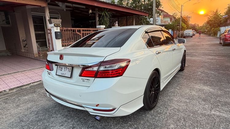 Honda Accord 2018 2.0 E i-VTEC เบนซิน เกียร์อัตโนมัติ ขาว รูปที่ 3
