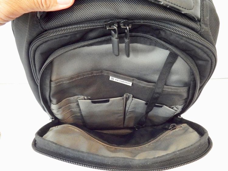 Victorinox Altmont Professional Essentials Backpack สภาพสวย 1,950 บาท รูปที่ 4
