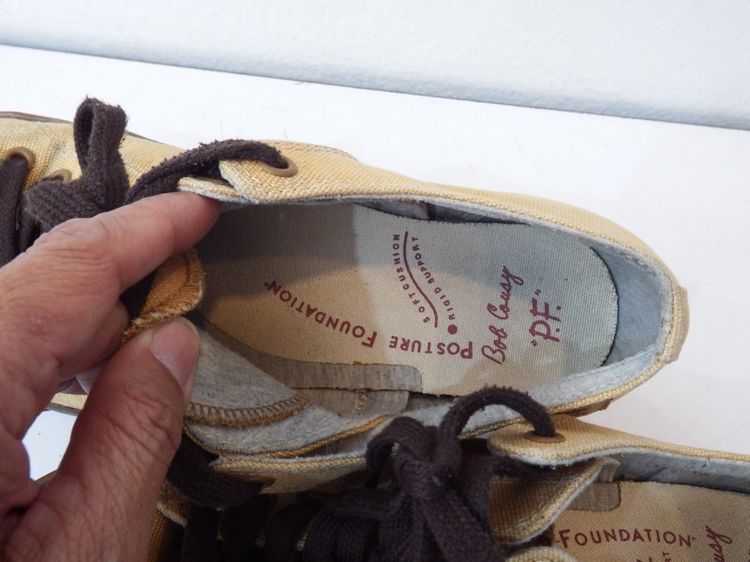 Vintage Bob Cousy brown canvas sneakers ไซร์8.5UK สวยๆ แนววินเทจ 650 บาท รูปที่ 6