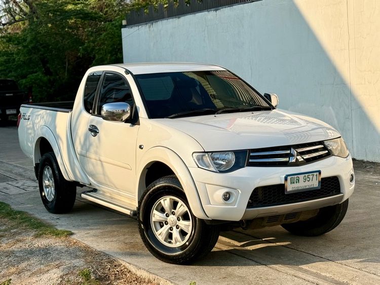 รถ Mitsubishi Triton 2.5 Plus GLS VG Turbo สี ขาว