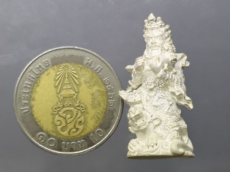 รูปหล่อเทพเจ้าแห่งโชคลาภ (ไฉ่ซิงเอี้ย) เนื้อเงินพ่นทราย รุ่น เงิน ทอง มั่ง คั่ง พิธีมังคลาภิเษกไทย-จีน ณ พระอุโบสถ วัดพระเชตุพนฯ ปี2544 พร รูปที่ 8