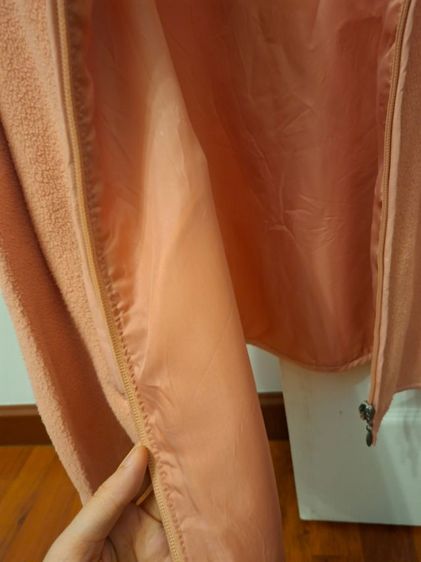 เสื้อแจ็คเก็คกันหนาวสีชมพู รูปที่ 3