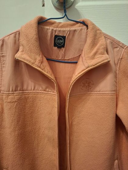 เสื้อแจ็คเก็คกันหนาวสีชมพู รูปที่ 4