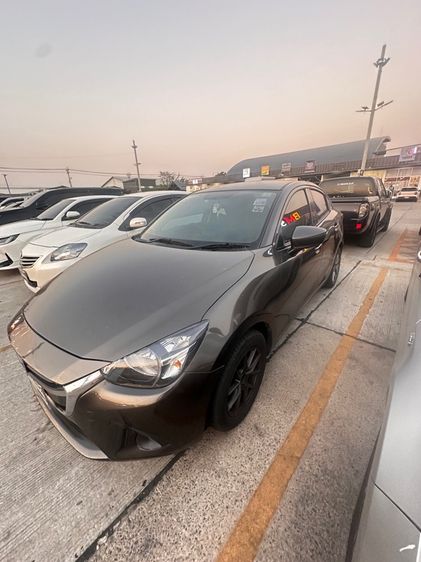 Mazda Mazda 2 2016 1.3 Standard Sedan เบนซิน ไม่ติดแก๊ส เกียร์อัตโนมัติ น้ำตาล รูปที่ 3