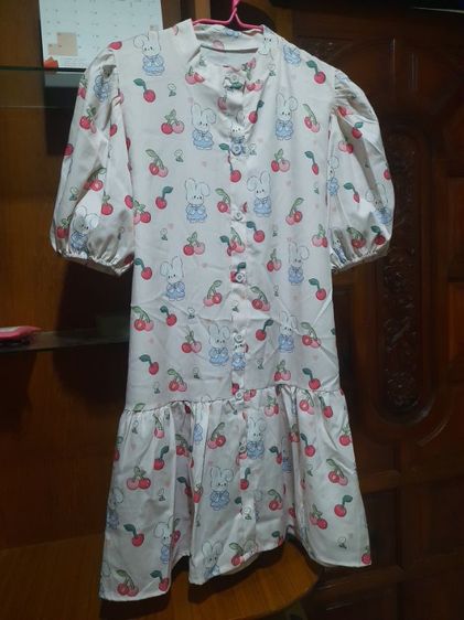 เดรสสีชมพูลายกระต่าย