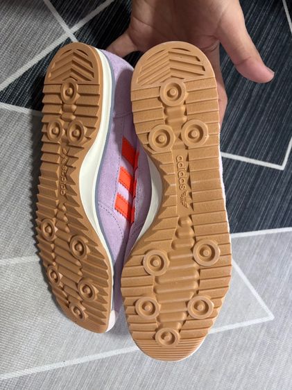 รองเท้า Adidas  รูปที่ 4