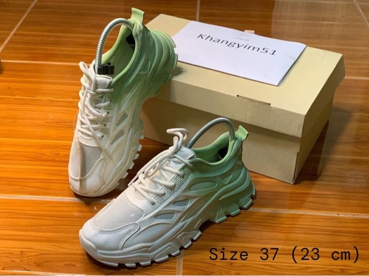 รองเท้ามือสอง รูปที่ 4