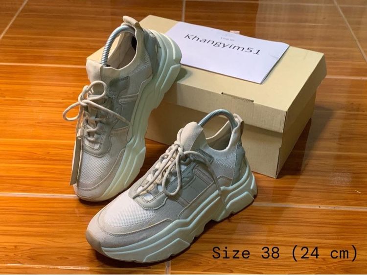 รองเท้ามือสอง รูปที่ 7