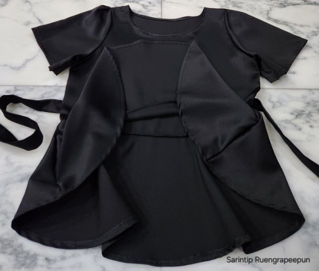เสื้อสีดำชายระบาย เอวผูกโบว์  อก 36" รูปที่ 9