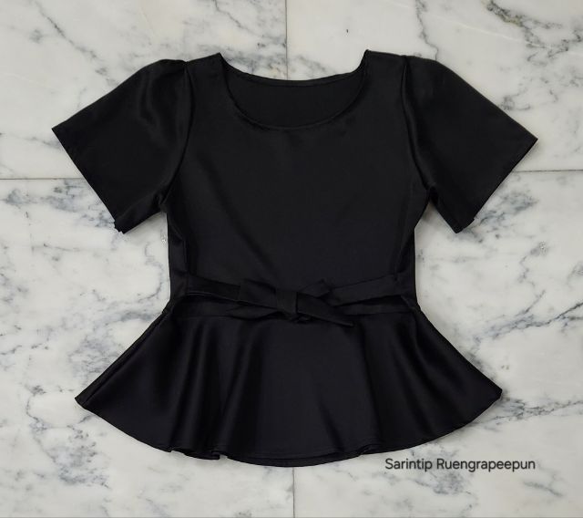 แขนสั้น EU 36 เสื้อเชิ้ตและเสื้อผู้หญิง เสื้อสีดำชายระบาย เอวผูกโบว์  อก 36"