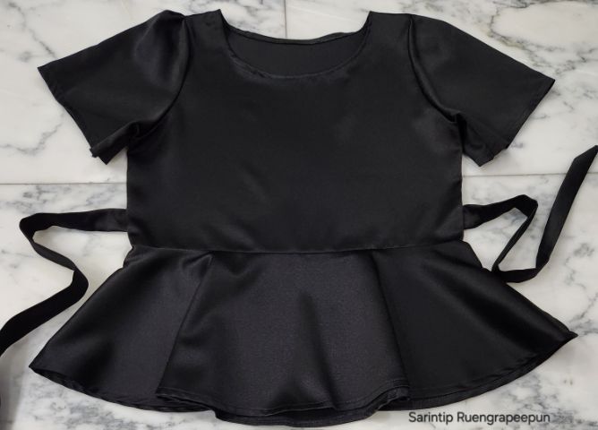 เสื้อสีดำชายระบาย เอวผูกโบว์  อก 36" รูปที่ 6