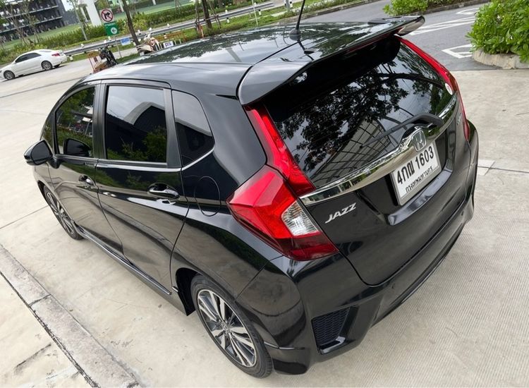 รถ Honda Jazz 1.5 V สี ดำ