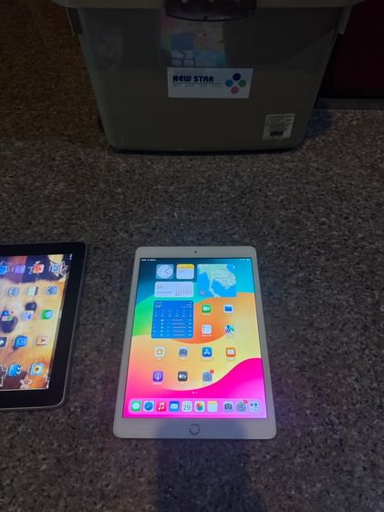 ขายiPadGen7สีSilver32กิ๊กไร้รอยตกสูนTrueใช้งานดีทุกๆฟังชั่นถูกมากๆ