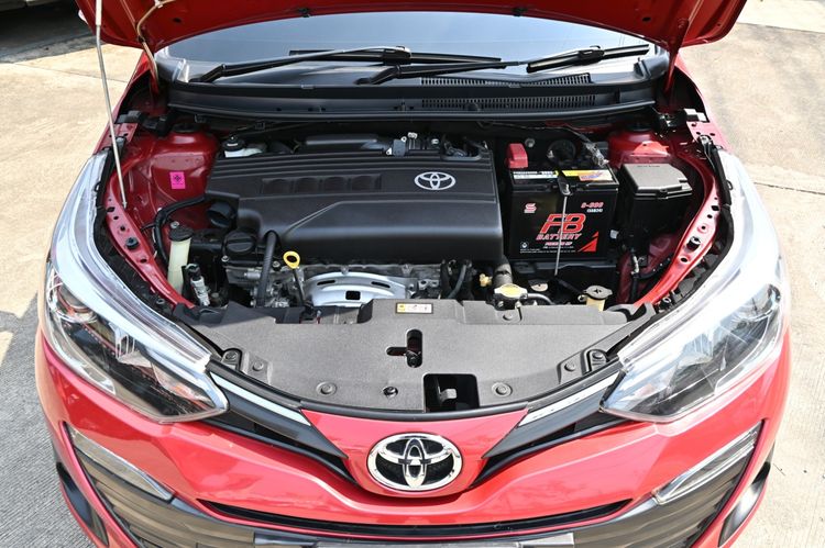 Toyota Yaris ATIV 2017 1.2 Sport Premium Sedan เบนซิน ไม่ติดแก๊ส เกียร์อัตโนมัติ แดง รูปที่ 3
