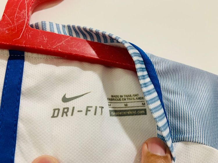 เสื้อกีฬาทีมชาติอังกฤษ แท้ 💯 size m วัดจริงขนาด อก 21.5 ยาว 28 นิ้ว สภาพใหม่มาก ดีเทลสวย เนื้อผ้านิ่มมาก หายากน่าสะสม รูปที่ 3