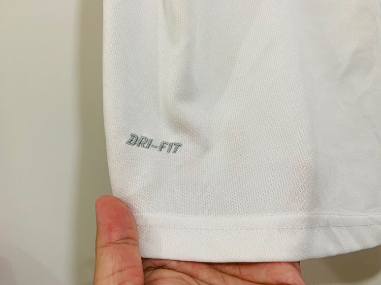 เสื้อกีฬาทีมชาติอังกฤษ แท้ 💯 size m วัดจริงขนาด อก 21.5 ยาว 28 นิ้ว สภาพใหม่มาก ดีเทลสวย เนื้อผ้านิ่มมาก หายากน่าสะสม รูปที่ 4