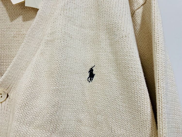 เสื้อไหมพรมโปโล POLO Ralph Lauren แท้ 💯 size L ขนาด อก 23.5 หน้ายาว 26.5 นิ้ว สภาพใหม่ป้ายห้อย ดีเทลสวย เนื้อผ้าดีมากนิ่มใส่สบาย ครัว รูปที่ 3