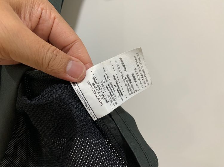 เสื้อยืดกีฬา NIKE แท้ 💯 size M อก 19.5 ยาว 27 นิ้ว สภาพใหม่มาก ดีเทลสวยทรงสวย ดีเทลดี เนื้อผ้าระบายอากาศดีมาก หายากน่าสะสมครับ รูปที่ 5