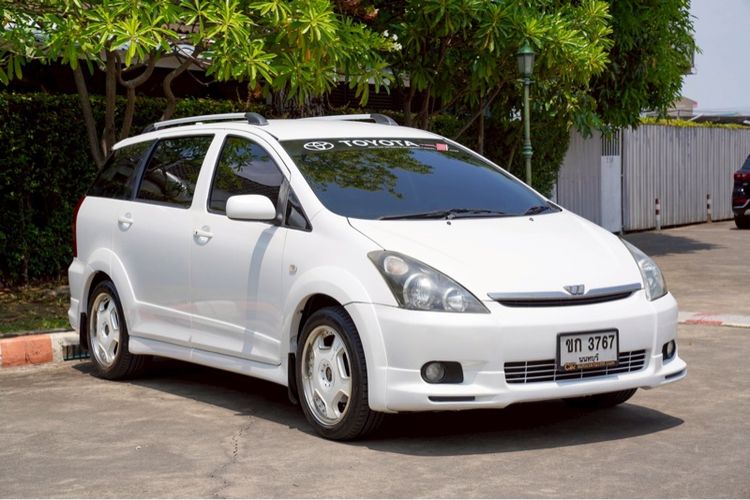 Toyota Wish 2004 2.0 Q Van เบนซิน ไม่ติดแก๊ส เกียร์อัตโนมัติ ขาว รูปที่ 2