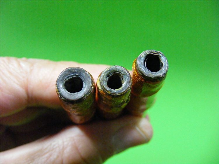 พระบ้านๆเดิมๆ ตะกรุด 3 ดอก เก่า สวยเข้มขลัง รูปที่ 4