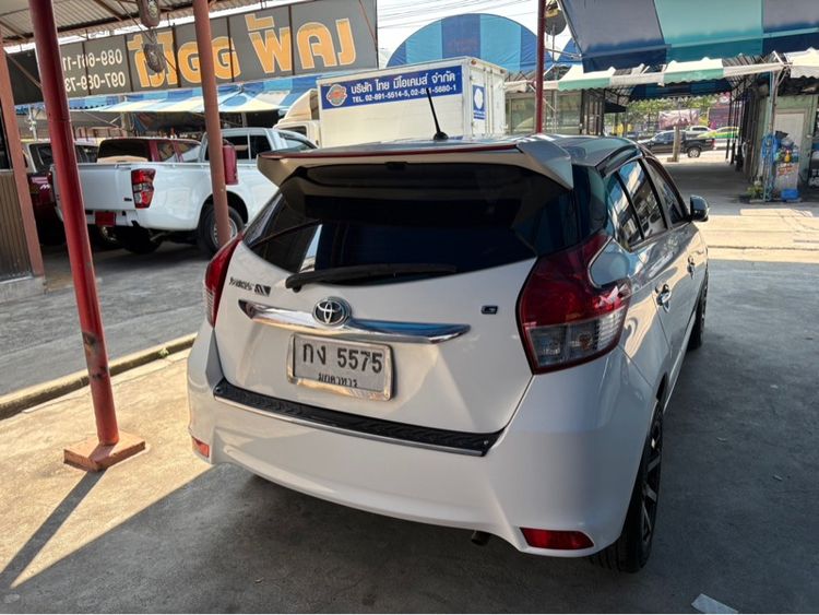Toyota Yaris 2016 1.2 G Sedan เบนซิน ไม่ติดแก๊ส เกียร์อัตโนมัติ ขาว รูปที่ 4