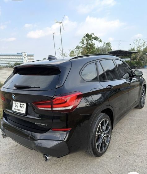 BMW X1 2021 2.0 sDrive20d M Sport Utility-car ดีเซล ไม่ติดแก๊ส เกียร์อัตโนมัติ ดำ รูปที่ 4