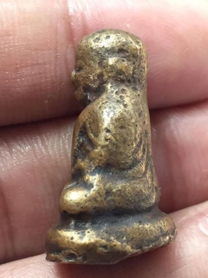 หลวงพ่อเงินพิมพ์ขี้ตา รูปที่ 4